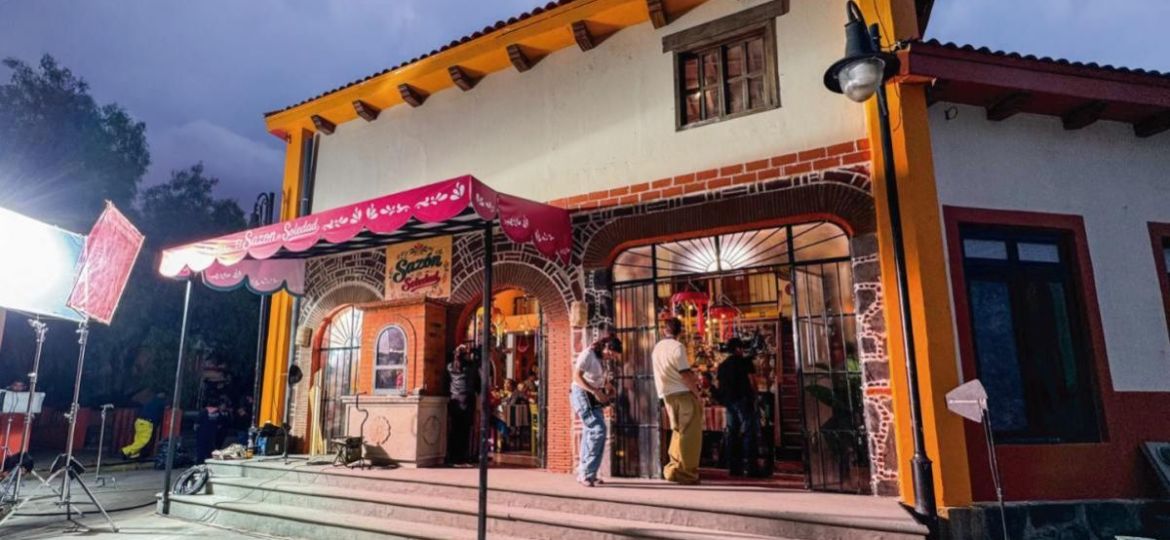El-talento-femenino-que-dio-vida-al-pueblo-de-Infinito-amor
