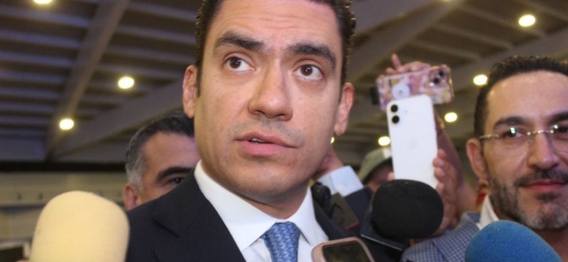 Jorge-Romero-acusa-a-Jesus-Ramirez-de-ordenar-ataque-a-estatua-de-Felipe-Calderon